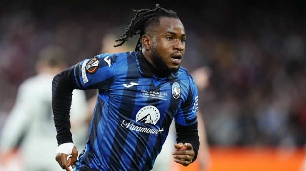 Ademola Lookman ăn mừng bàn thắng - cầu thủ chạy cánh hàng đầu được nhiều CLB lớn săn đón