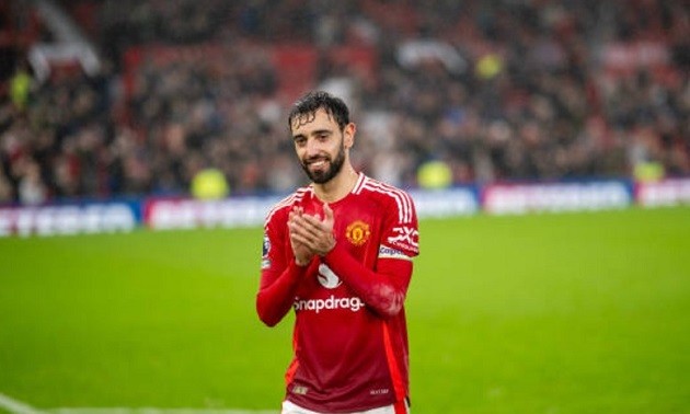 Bruno Fernandes thể hiện sự nỗ lực nhưng thiếu đối tác hiệu quả trên hàng công Man United