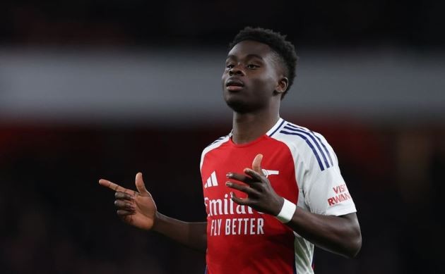 Bukayo Saka ăn mừng bàn thắng trong màu áo Arsenal tại Premier League