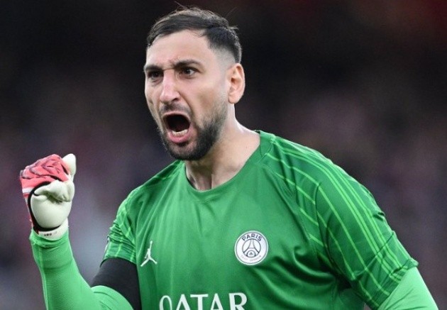 Donnarumma hóa người hùng khung gỗ PSG, cản phá xuất sắc giúp PSG giành lợi thế trước trận lượt về với Arsenal.