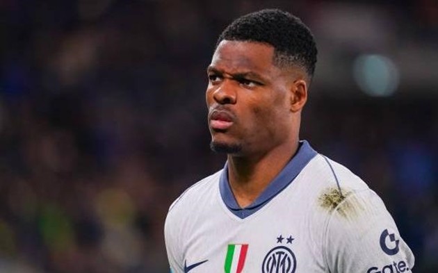 Hậu vệ phải Denzel Dumfries trong màu áo Inter Milan, mục tiêu chuyển nhượng của Manchester United