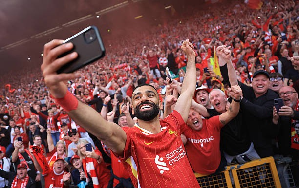 Mohamed Salah ăn mừng bàn thắng quan trọng cho Liverpool tại Premier League 2024/25