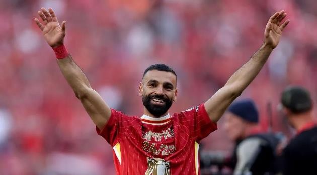 Mohamed Salah ăn mừng cùng Liverpool sau khi vô địch Ngoại Hạng Anh và đặt mục tiêu cho mùa giải mới