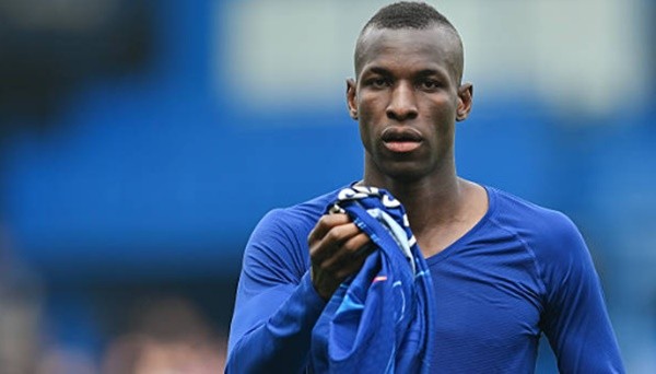 Nicolas Jackson ăn mừng sau khi ghi bàn vào lưới Everton, chấm dứt chuỗi trận tịt ngòi