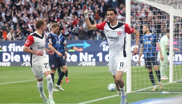 Tiền đạo Hugo Ekitike thể hiện tiềm năng trong màu áo Eintracht Frankfurt