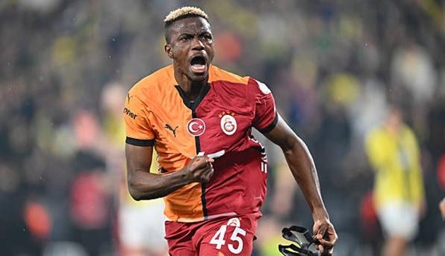 Victor Osimhen tiền đạo Napoli là mục tiêu chuyển nhượng hàng đầu của Chelsea