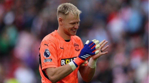 Aaron Ramsdale trong khung gỗ Southampton, thể hiện sự ổn định và khả năng chỉ huy hàng phòng ngự.