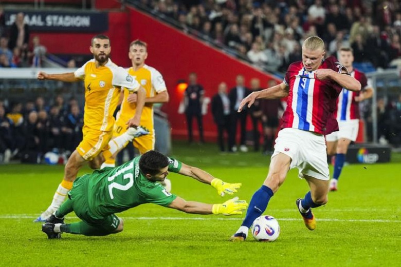 Erling Haaland ghi 5 bàn thắng ấn tượng trong chiến thắng 11-1 của đội tuyển Na Uy trước Moldova tại vòng loại World Cup.