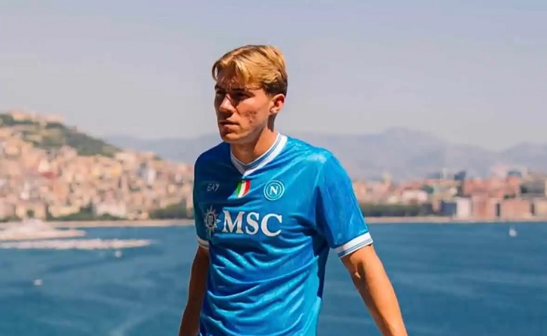 Rasmus Hojlund trong màu áo Napoli, xác nhận tương lai không trở lại Manchester United