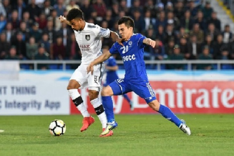 Cầu thủ FC Nasaf ăn mừng bàn thắng trong trận đấu tại giải VĐQG Uzbekistan, biểu tượng cho phong độ cao của đội trước trận gặp Buxoro.