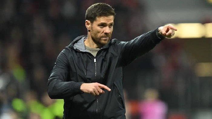 alonso-lap-ky-luc-vo-tien-khoang-hau-tai-bundesliga_1740274763.jpg