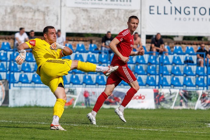 nhan-dinh-zrinski-osjecko-vs-nk-moslavina-kutina-21h30-ngay-28-8_1724781170.jpg