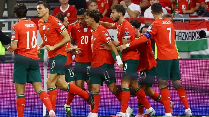 ronaldo-len-tieng-bo-dao-nha-vuot-ai-hungary_1757461619.jpg